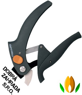 Nůžky zahr. s pákovým převodem dvoučepelové - Fiskars